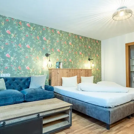 Krone Tirol Otel Reutte