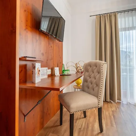 Krone Tirol Hotel