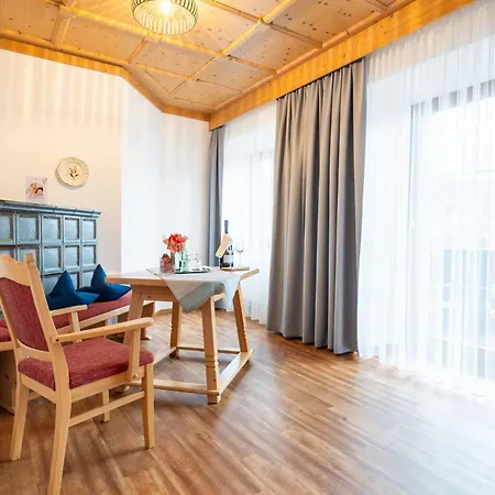 Hotel Krone Tirol