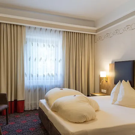 Krone Tirol Hotel 3*