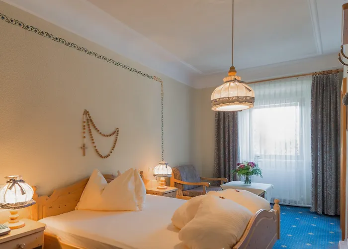 Hotell Krone Tirol Reutte