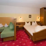 Krone Tirol Hotel