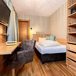 Krone Tirol Hotel 3*