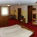 Krone Tirol Hotel