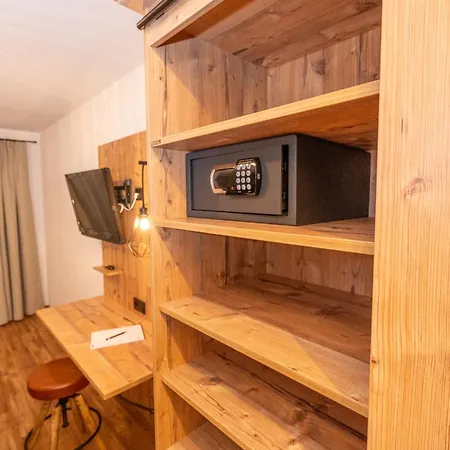 Krone Tirol 3*