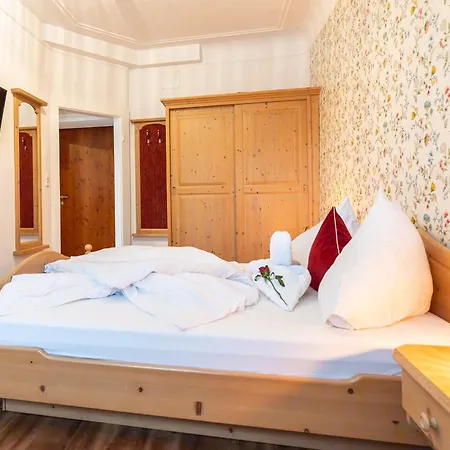 Krone Tirol 3*