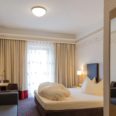 Krone Tirol 3*