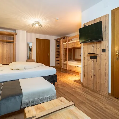 Hotel Krone Tirol Reuthe
